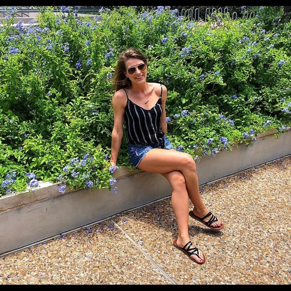 Meet your Posher, Abby - Picture 1 of 1